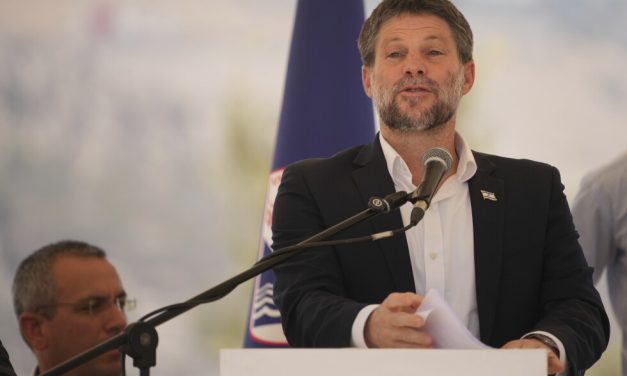 Menteri Israel Ancam Batalkan Oslo Dan Usir Palestina