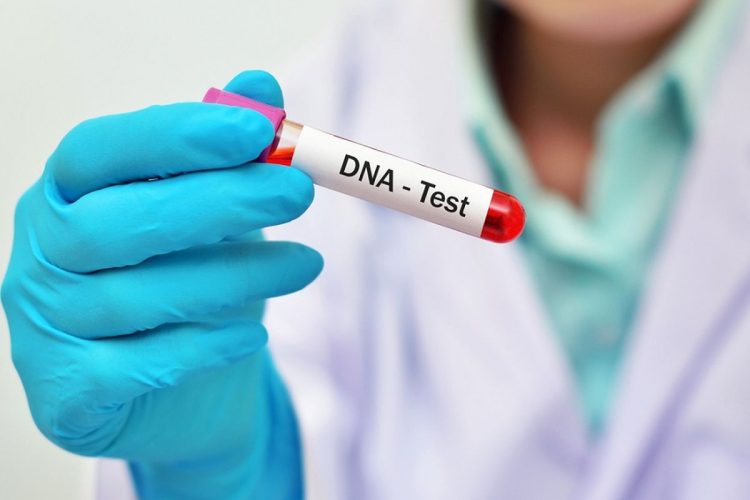 Pengecekan Genetik Menggunakan Alat Digital Tes DNA