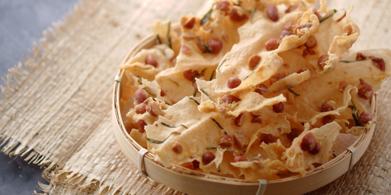 Makanan Ringan Bertekstur Tipis Dan Krenyes