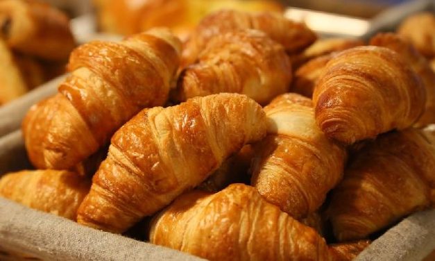 Makanan Roti Perancis Yang Sangat Khas Croissant