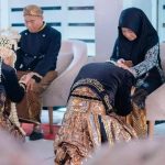 Kegiatan Sungkeman Ini Budaya Indonesia Terutama Di Jawa
