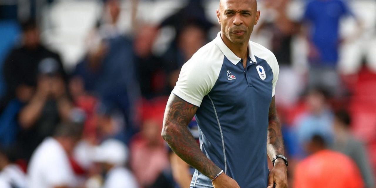 Thierry Henry Pesepak Bola Handal Membela Timnya