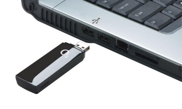 Perangkat Penghubung Internet Dengan Juga Laptop
