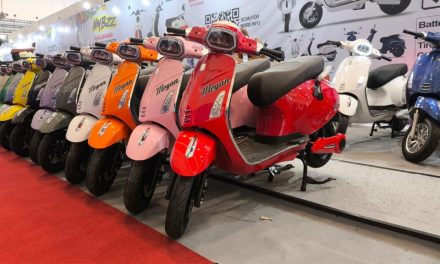 Zaman Modern Memiliki Sebuah Kendaraan Tenaga Listrik