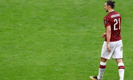 Zlatan Ibrahimovic Memiliki Postur Tinggi Dan Lincah Di Lapangan