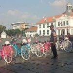 Pemakaian Ontel Sebuah Sepeda Zaman Dulu
