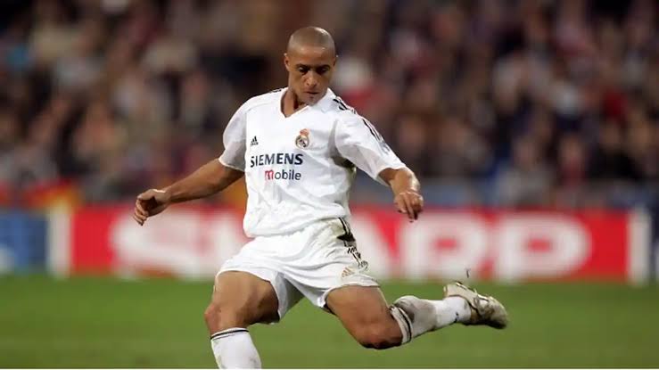 Mantan Pemain Brasil Seorang Pesepakbola Roberto Carlos