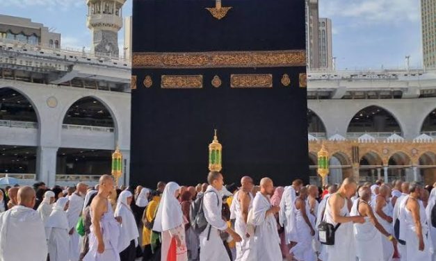 Kegiatan Menunaikan Ibadah Haji Dalam Agam Islam