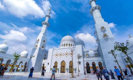 Tempat Ibadah Masjid Bagi Seluruh Umat Muslim