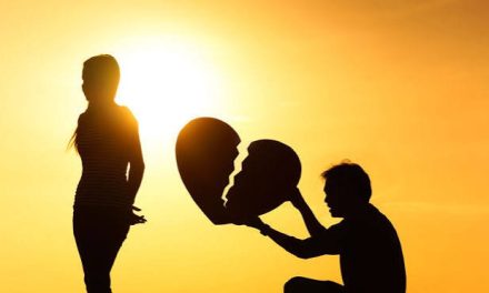 Sebuah Hubungan Berakhir Atau Putus Cinta