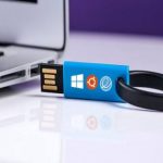 Perangkat Kecil Flashdisk Dalam Penyimpanan Data