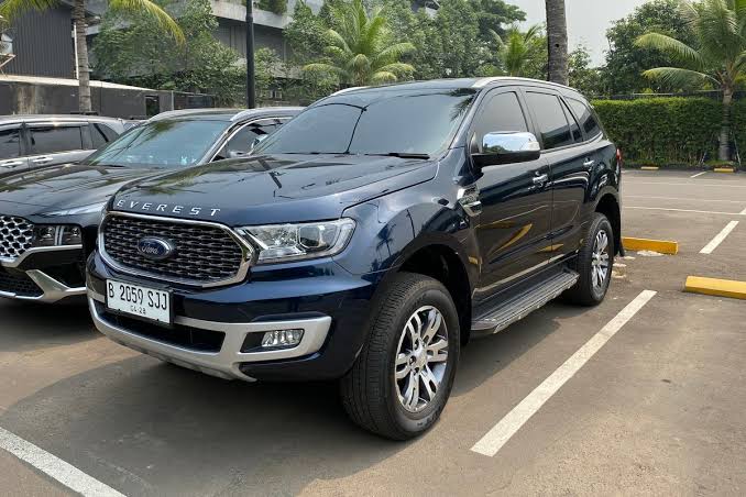 Sebuah Brand Kendaraan FORD Dari Amerika Serikat