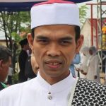 Seseorang Profesi Ustad Dalam Agama Islam