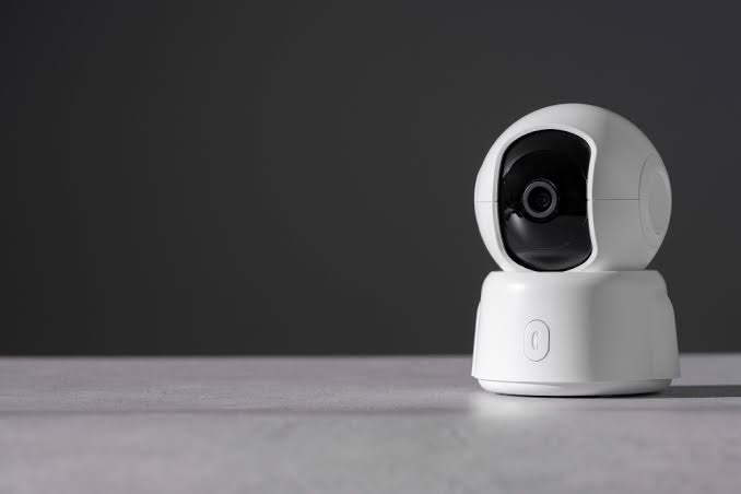 Perangkat Kamera Pengawas CCTV Untuk Keamanan